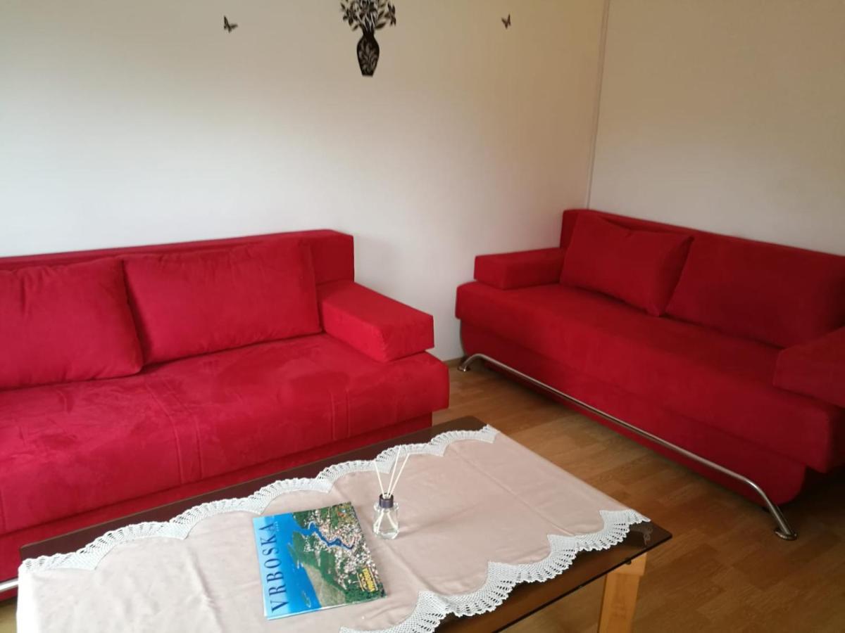 Ivanka Apartments Vrboska Ngoại thất bức ảnh
